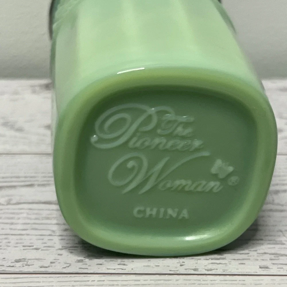 Pioneer Woman Adeline Jadeite Glass Sugar Shaker Green Milk Glass Stainless Lid